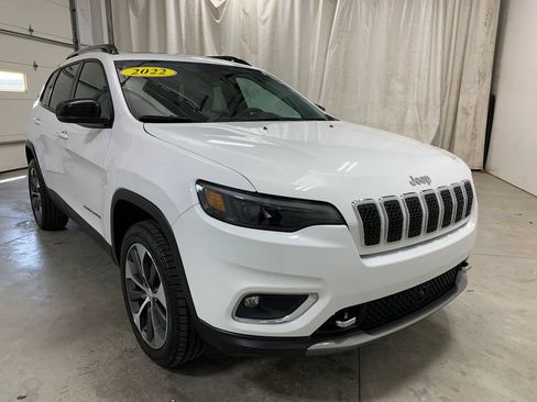 Used 2022 Jeep Cherokee Limited w/ Elite Package AWD/4WD image 14