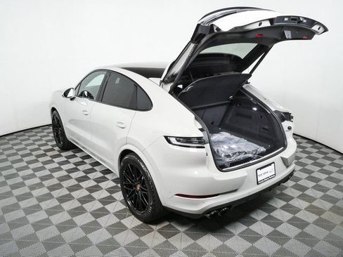 New 2026 Porsche Cayenne S AWD/4WD image 34
