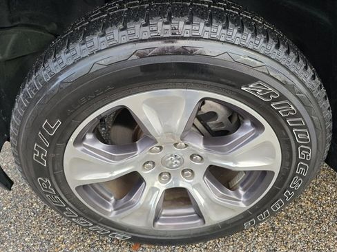 Used 2023 RAM 1500 Laramie image 12