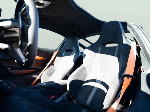 New 2026 McLaren 750S RWD image 44