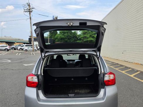 Used 2012 Subaru Impreza 2.0i Premium w/ All-Weather Pkg AWD/4WD image 10