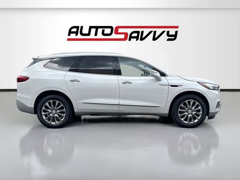 Used 2019 Buick Enclave Premium w/ Experience Buick Package image 8