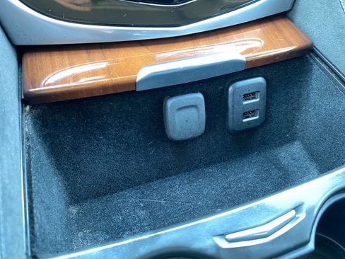 Used 2019 Cadillac Escalade Premium Luxury AWD/4WD image 43