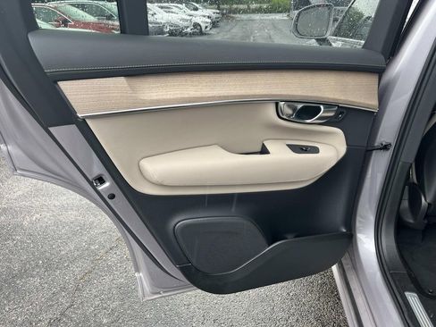 Certified 2026 Volvo XC90 B5 Plus AWD/4WD image 18