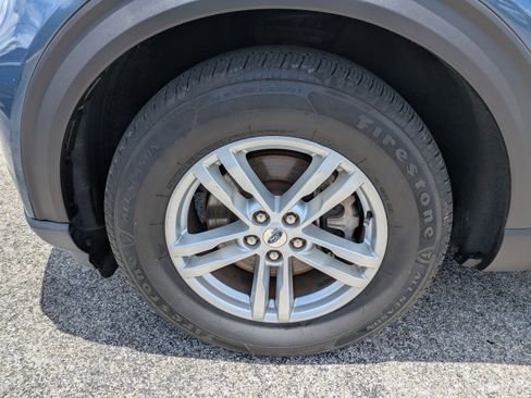 Certified 2020 Ford Explorer XLT w/ Equipment Group 202A RWD image 12