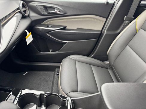 New 2026 Chevrolet Trax ACTIV w/ Driver Confidence Package image 8