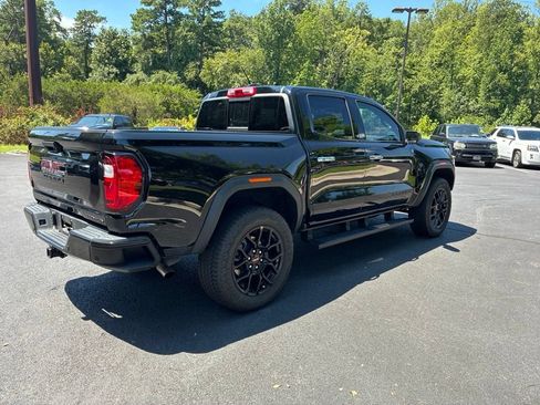 Used 2023 GMC Canyon Denali w/ Denali Black Edition AWD/4WD image 5