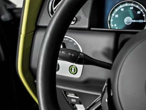 Used 2022 Rolls-Royce Cullinan w/ Dark Exterior Package image 30