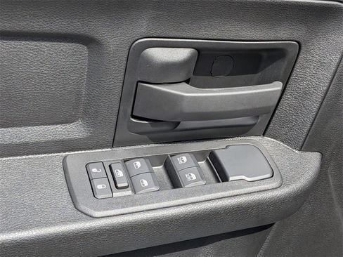 Used 2025 RAM 2500 Tradesman w/ Chrome Appearance Group image 10