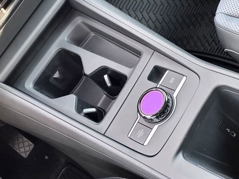 New 2026 Volkswagen Tiguan SE image 23