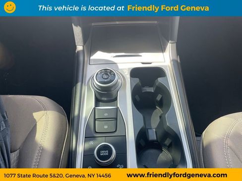 Used 2023 Ford Explorer XLT AWD/4WD image 25