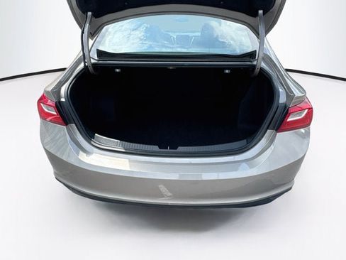 Used 2023 Chevrolet Malibu LT FWD image 21