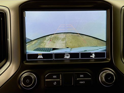 Used 2021 Chevrolet Silverado 1500 LTZ w/ LTZ Premium Package RWD image 16