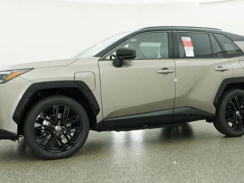 New 2026 Toyota RAV4 XSE AWD/4WD image 17