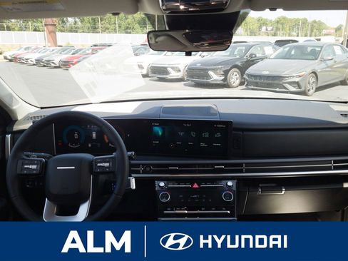 New 2026 Hyundai Santa Fe SE image 18