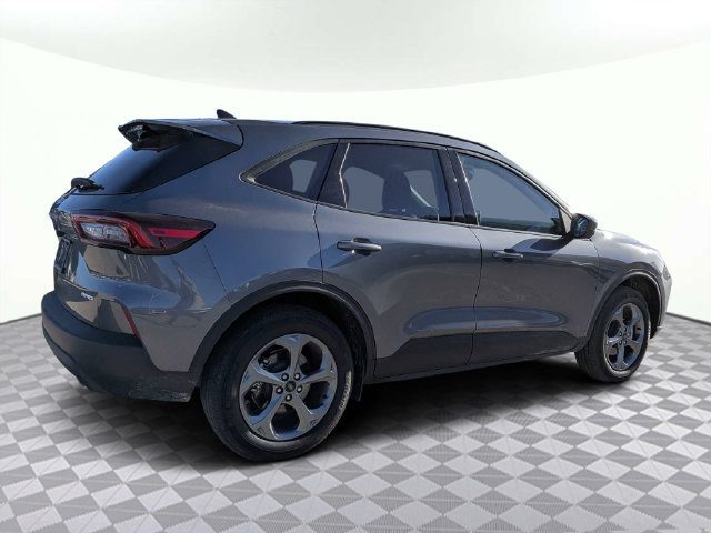 Used 2025 Ford Escape ST-Line Select AWD/4WD image 3