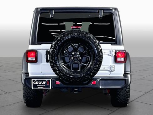 Used 2024 Jeep Wrangler Unlimited Sport AWD/4WD image 5