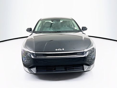 Used 2025 Kia K4 LXS image 2