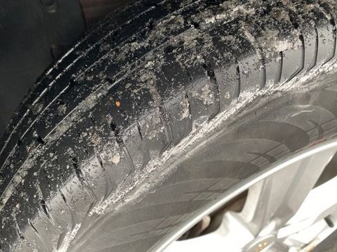 Used 2022 Chevrolet Trax LT w/ LT Convenience Package image 21