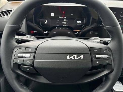 New 2025 Kia K4 EX image 23