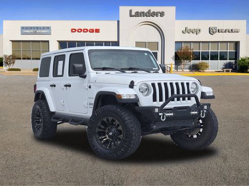 Used 2018 Jeep Wrangler Unlimited Sahara AWD/4WD image 1
