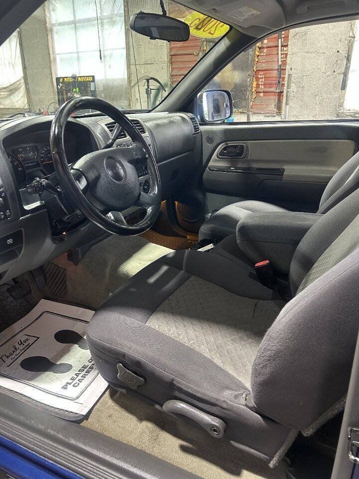Used 2005 GMC Canyon SLE AWD/4WD image 10