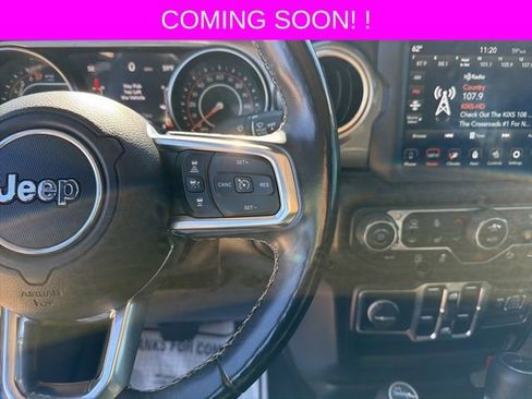 Used 2020 Jeep Gladiator Overland image 21