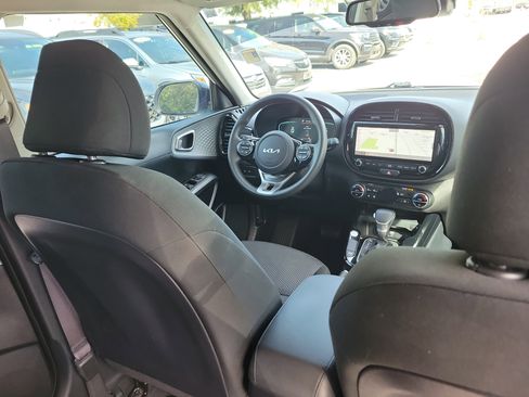 Certified 2023 Kia Soul S image 11