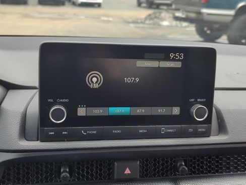 Used 2023 Honda CR-V EX image 12