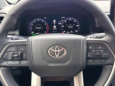 New 2025 Toyota Tacoma TRD Off-Road image 14