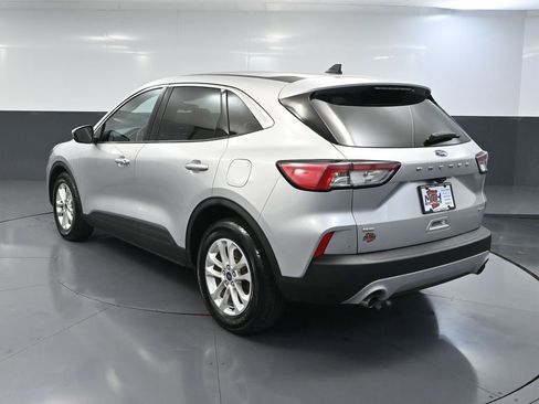 Used 2020 Ford Escape SE FWD image 8