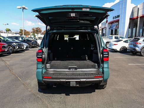 Used 2025 Toyota 4Runner TRD Off-Road Premium AWD/4WD image 21