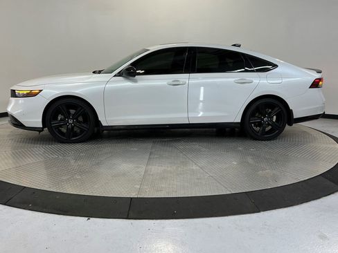 Used 2024 Honda Accord Sport image 4