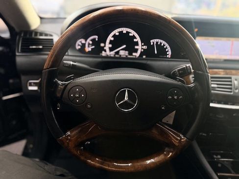 Used 2012 Mercedes-Benz CL 550 4MATIC w/ Sport Pkg Plus One image 5