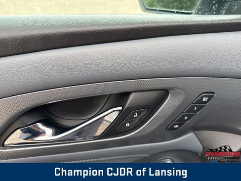 Used 2021 Chevrolet Traverse Premier w/ LPO, Cargo Package image 6