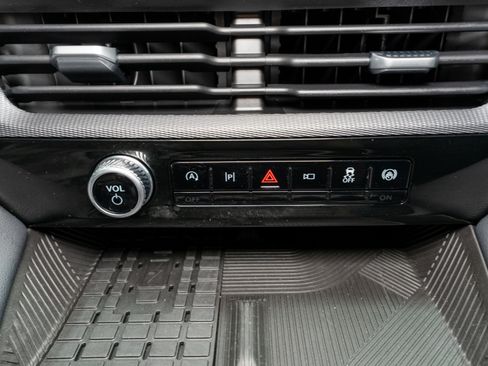 Used 2025 Ford Explorer ST AWD/4WD image 22