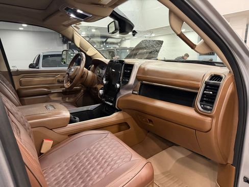 Used 2019 RAM 1500 Limited image 8