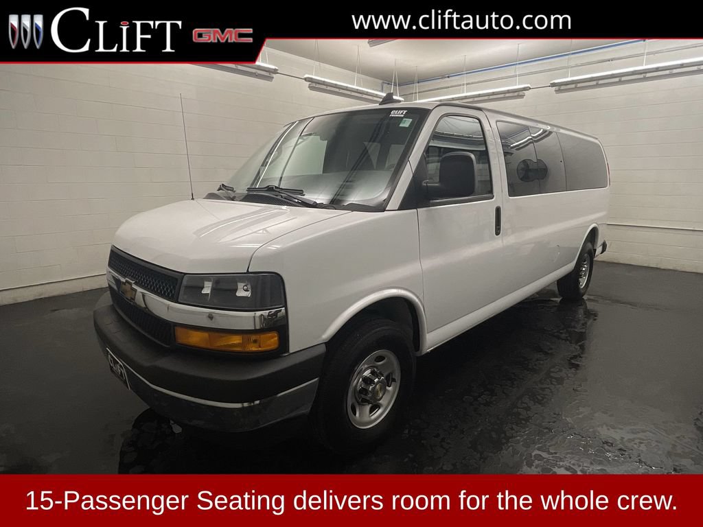 Used 2025 Chevrolet Express 3500 LT w/ LT Preferred Equipment Group RWD image 1