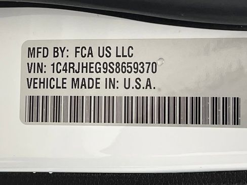 Used 2025 Jeep Grand Cherokee Summit image 74