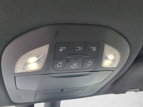 Used 2019 Chrysler Pacifica Limited w/ Advanced Safetytec Group FWD image 25