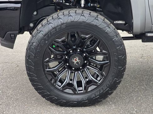 New 2025 Chevrolet Silverado 2500 LTZ w/ Trail Boss Package image 15