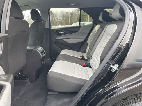 Used 2024 Chevrolet Equinox LS image 28