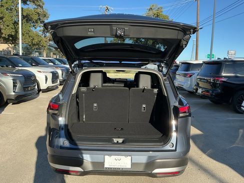 Certified 2026 INFINITI QX60 Luxe w/ Family Package image 30