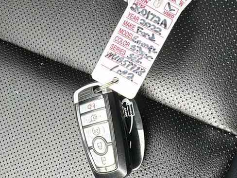 Certified 2022 Ford Escape SEL image 33