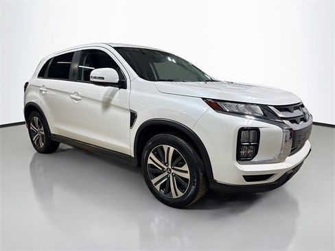 Used 2021 Mitsubishi Outlander Sport SE image 5