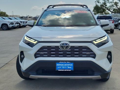 Used 2022 Toyota RAV4 Limited image 2