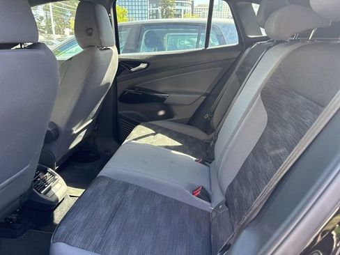 Used 2022 Volkswagen ID.4 Pro image 8