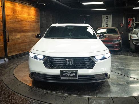 Used 2023 Honda Accord Sport image 4