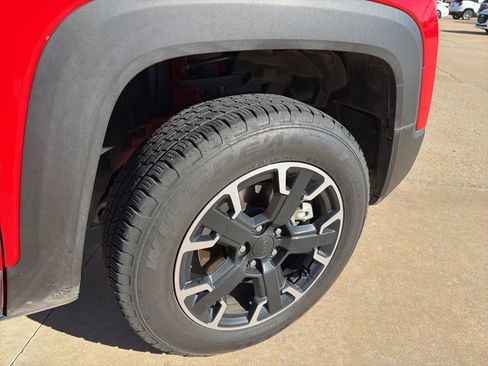 Used 2023 Jeep Renegade Latitude image 9