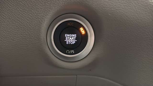Used 2023 Chrysler Pacifica Touring-L FWD image 20